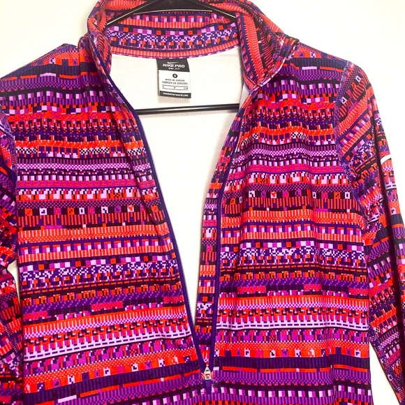 Nike Women's Dri-Fit Pro Warm 8 Bit 1/2 Zip Training Shirt Size Small - Picture 8 of 13